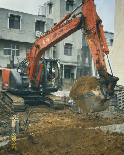 苗栗基礎開挖, 苗栗營建開挖, 苗栗建築開挖, 苗栗地下室開挖, 苗栗怪手工程, 苗栗工地開挖, 苗栗工地灑水, 苗栗廢棄物清運, 
						苗栗管路開挖, 苗栗地下室開挖, 苗栗道路開挖, 苗栗拆除開挖
